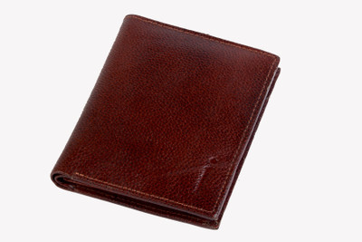 

In Touch Men Brown Genuine Leather Wallet(8 Card Slots)