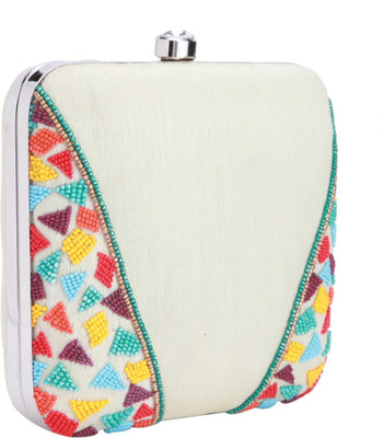 

Tarusa Casual Beige Clutch