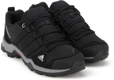 

ADIDAS Boys & Girls Lace Running Shoes(Black, Cblack/cblack/visgre