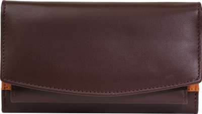 

irin Casual Tan Clutch