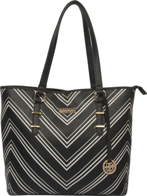 

Peperone Shoulder Bag(Black, White)