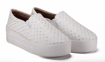 Zapatoz Slip On Sneakers For Women(White