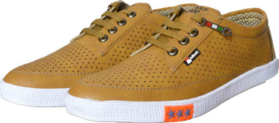 

xtepe Sneakers For Men(Yellow