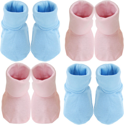 

Hatchlingz Baby unisex Booties(Blue, Pink)