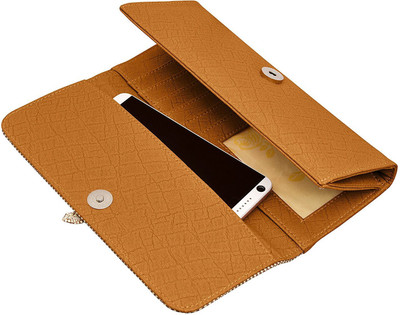 

TAPFASHION Casual Yellow Clutch