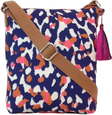 

Lemon Trunk Sling Bag(Multicolor)