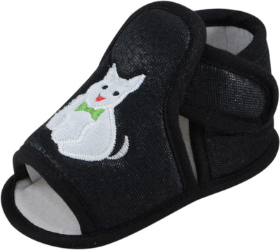 

Instabuyz Boys & Girls Velcro Sports Sandals(Black