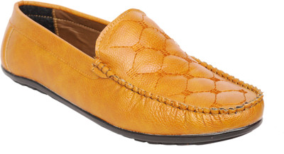 

AK traders I shoes Yellow color stylish loafer Loafers For Men(Yellow