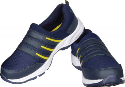 

CRV Running Shoes For Men(Multicolor, Blue