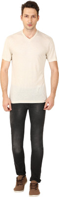 TrendBerry Solid Men's V-neck White T-Shirt available at flipkart for Rs.199