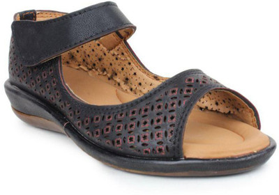 

Bora Bora Women Black Wedges