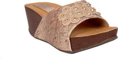 

Bora Bora Women Beige Wedges