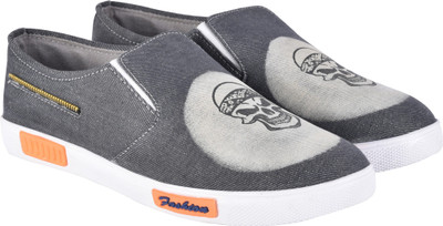 

WalkJump canvas chain casuals, sneakers, mocassin, lifestyle slip ons, Loafers For Men(Grey