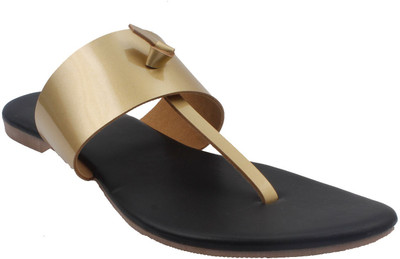 

Foot Wagon Women Gold Flats