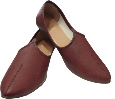 

Comex Punjabi Jutis For Men(Burgundy, Rust brown