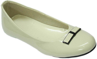 

Alexus Bellies Shoe For Women(Beige, Cream
