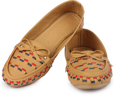 

Moonwalk Bellies For Women(Multicolor, Beige