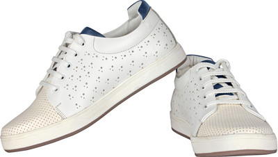 

tZaro Paris Sneakers For Men(White, Navy, White - navy blue