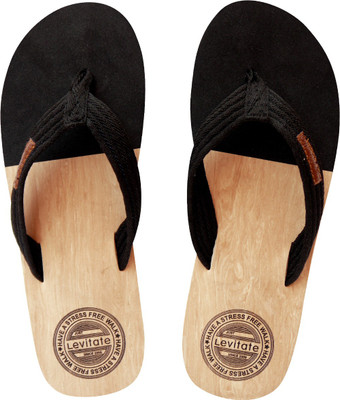 

Levitate Dual Wood Flip Flops, Wood black