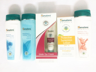 

Himalaya beauty combo set(Set of)