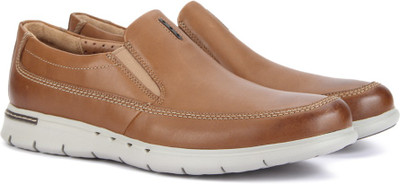 

Clarks UNBYNER EASY TAN LEATHER Boat Shoes For Men(Tan