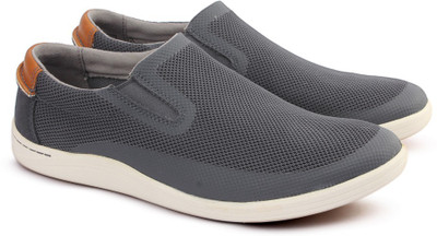 

Clarks MAPPED STEP BLUE Sneakers For Men(Blue