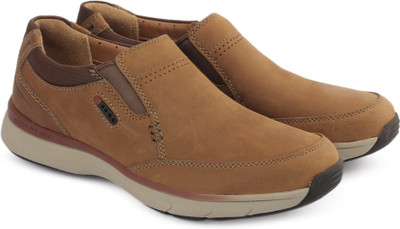 

Clarks SEVERON STEP TAN NUBUCK Driving Shoes For Men(Tan