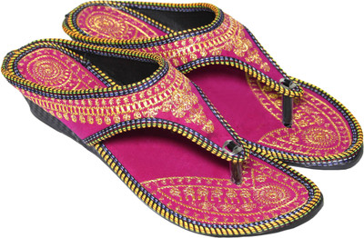 

Rangmor Women Pink Wedges
