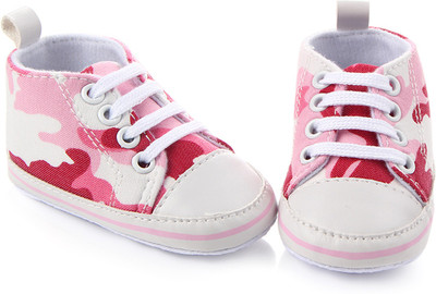 

Oosme Pink Army Cotton Fabric New Born Boy & Girl Baby Shoes (9 to 15 Months) Booties(Toe to Heel Length - 13 cm ARMY PINK)