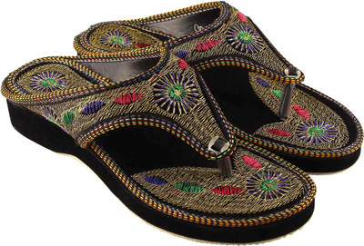

Rangmor Women Multicolor Sandals