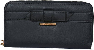 Diana Korr Casual Black Clutch