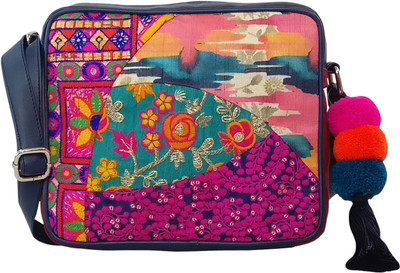 

Lemon Trunk Women Multicolor Canvas, PU Sling Bag