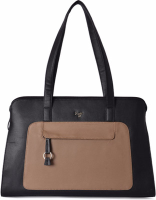 

Baggit Shoulder Bag(Black)