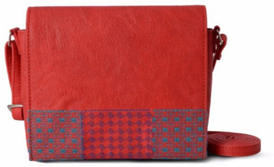 

Baggit Women Red PU Sling Bag
