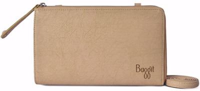 

Baggit Women Casual Beige PU Sling Bag