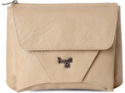 

Baggit Women Beige Artificial Leather Wallet, Sand