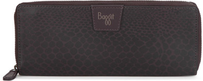 

Baggit Casual Brown Clutch