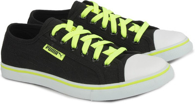 

Puma Puma Streetballer DP Casual Shoes For Women(Black, Puma black-safety yellow