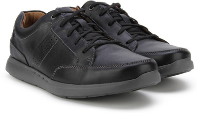 

Clarks UnLomac Lace Black Leather Lace Up For Men(Black
