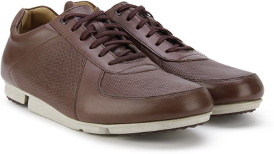 

Clarks Triturn Race Chestnut Leather Running Shoes For Men(Brown