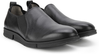 

Clarks Men Black Leather Casual