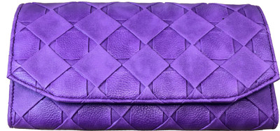 

TnW Casual Purple Clutch
