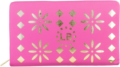 

Louise Belgium Casual Pink Clutch