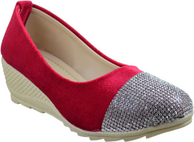 

Leatherwood1 Girls Slip on Mojaris(Red