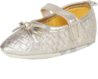

abdc kids Girls Velcro Ballerinas(Silver