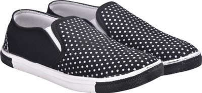 

WalkJump smart and stylish sneakers, loafers, trending Canvas Shoes For Men(Black, White