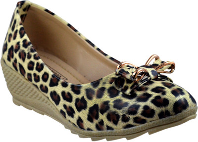 

Leatherwood1 Girls Slip on Ballerinas(Yellow