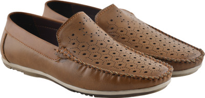 

WalkJump men premium casuals, sneakers, officewear, party wear Loafers For Men(Tan
