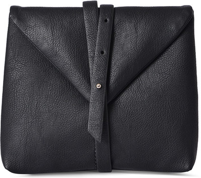 

Baggit Casual Black Clutch