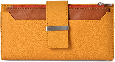 

Baggit Casual Yellow Clutch